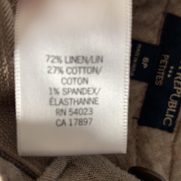 Banana Republic Linen Shorts - Picture 6 of 6